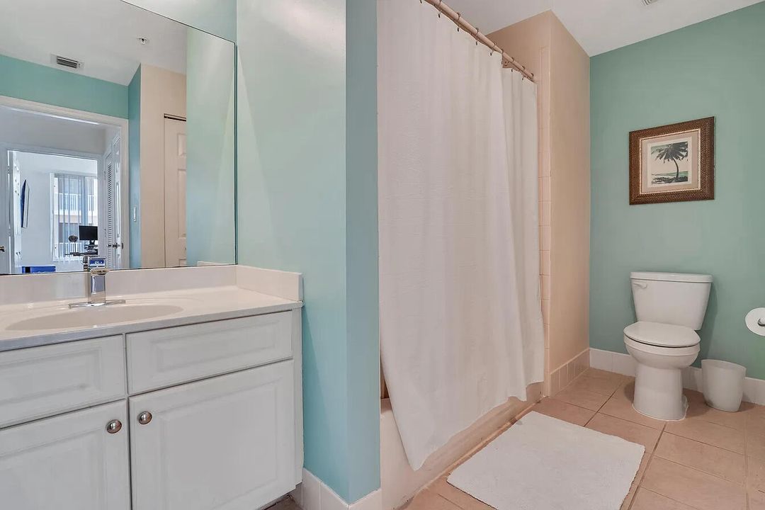 合同活跃: $2,800 (2 贝兹, 2 浴室, 1131 平方英尺)