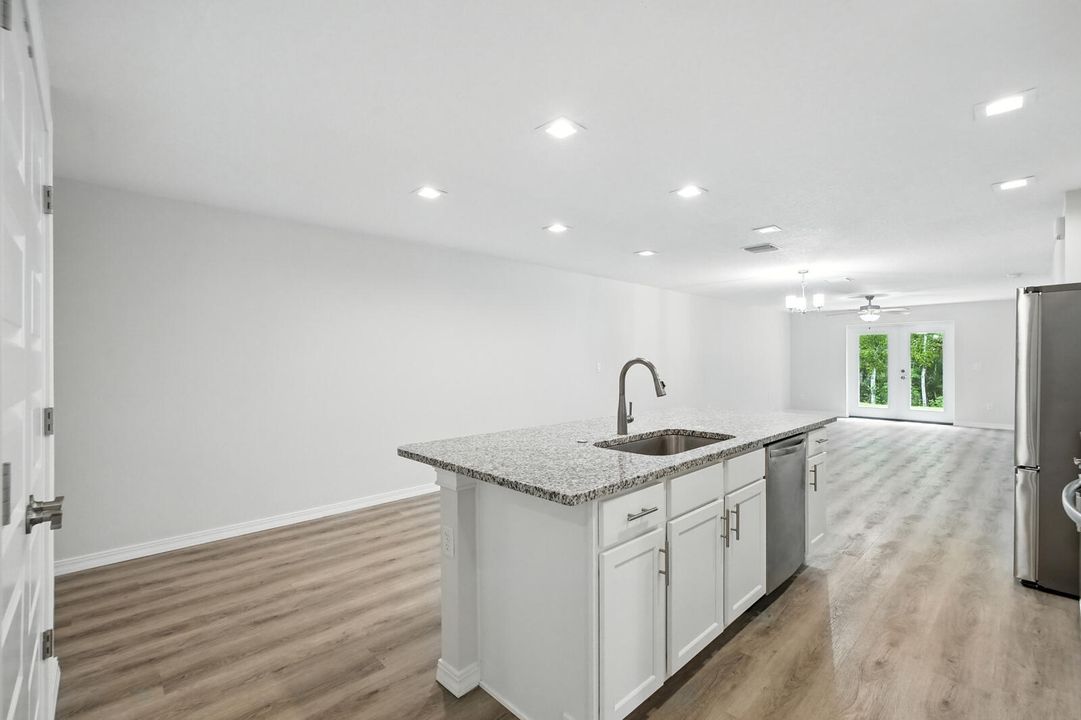 For Sale: $549,000 (0 beds, 0 baths, 3255 Square Feet)