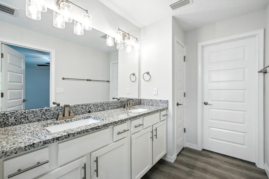 For Sale: $549,000 (0 beds, 0 baths, 3255 Square Feet)