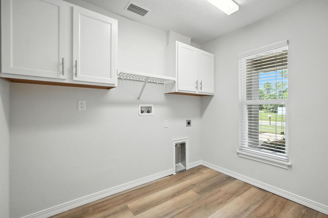 For Sale: $549,000 (0 beds, 0 baths, 3255 Square Feet)