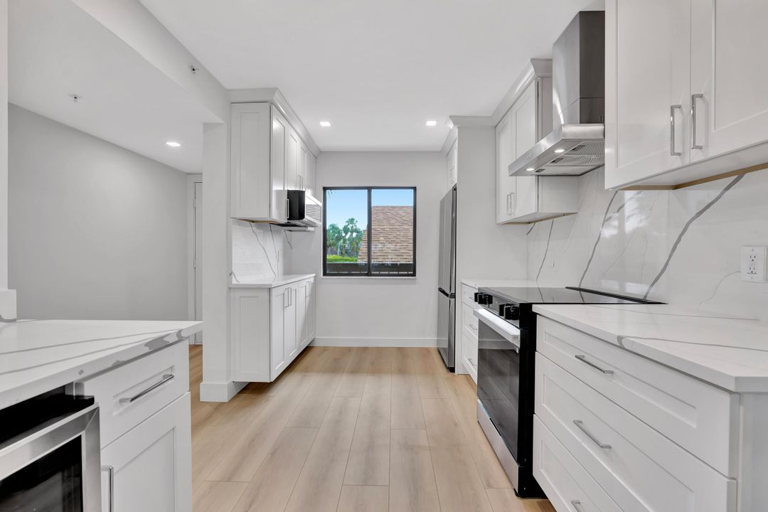 В аренду: $5,000 (2 спален, 2 ванн, 1385 Квадратных фут)