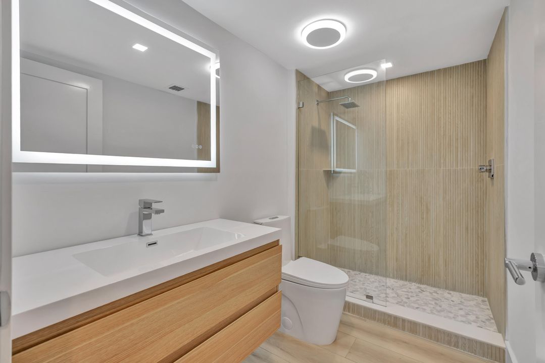 В аренду: $5,000 (2 спален, 2 ванн, 1385 Квадратных фут)