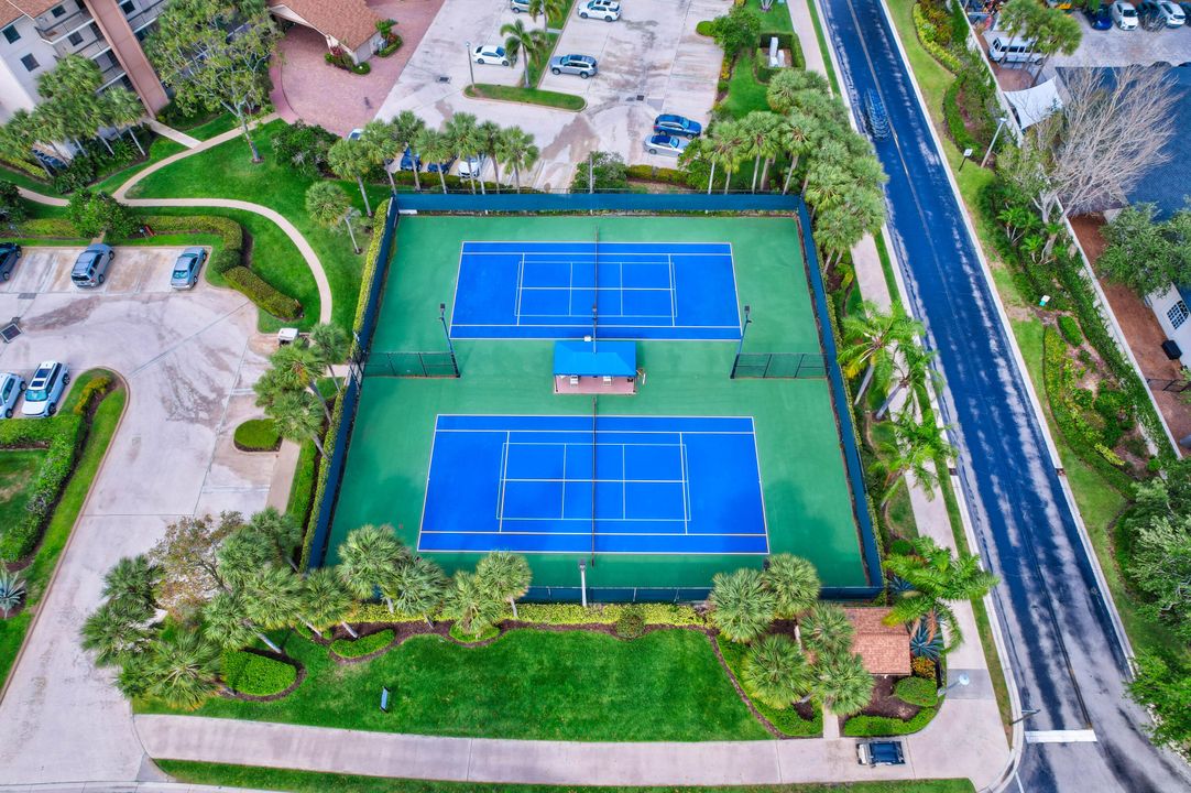 В аренду: $5,000 (2 спален, 2 ванн, 1385 Квадратных фут)