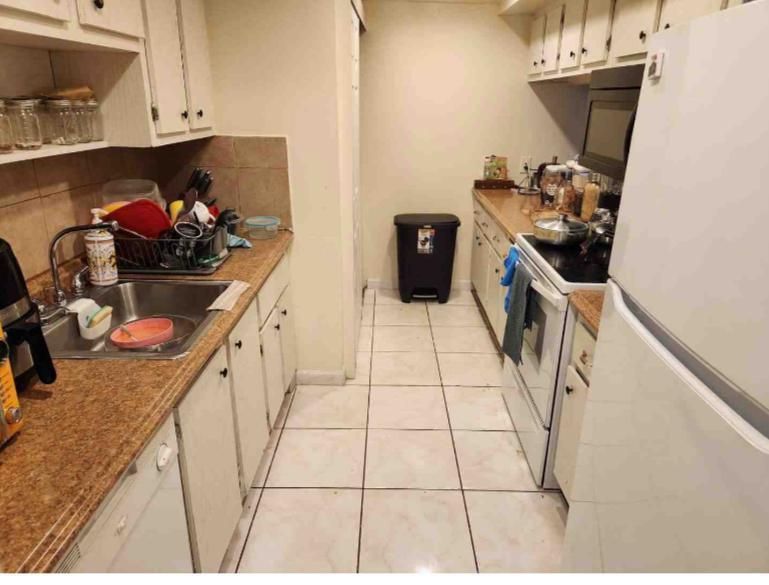 For Sale: $149,800 (2 beds, 2 baths, 1150 Square Feet)