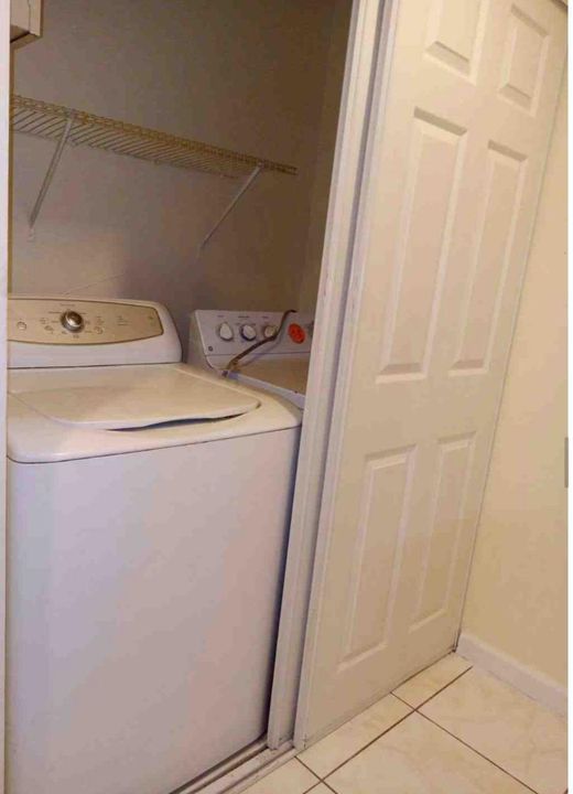 For Sale: $149,800 (2 beds, 2 baths, 1150 Square Feet)