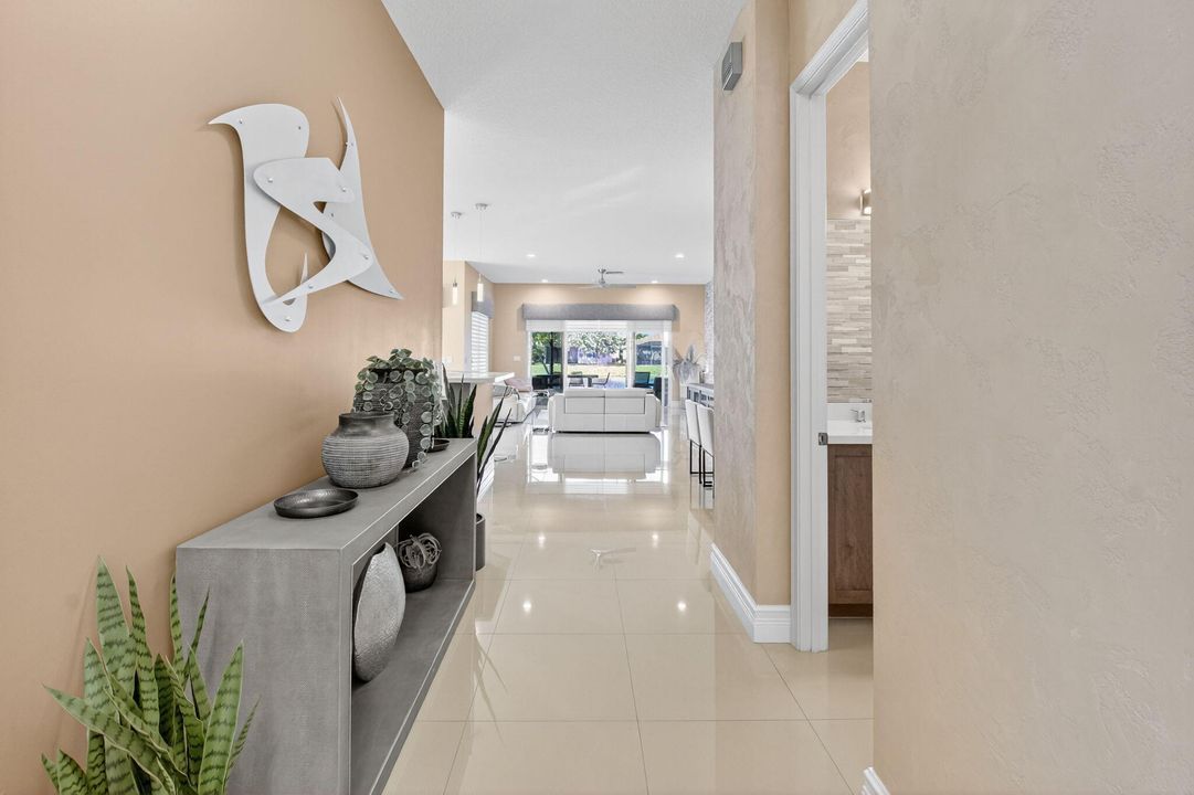 Под контрактом: $989,900 (2 спален, 2 ванн, 2160 Квадратных фут)