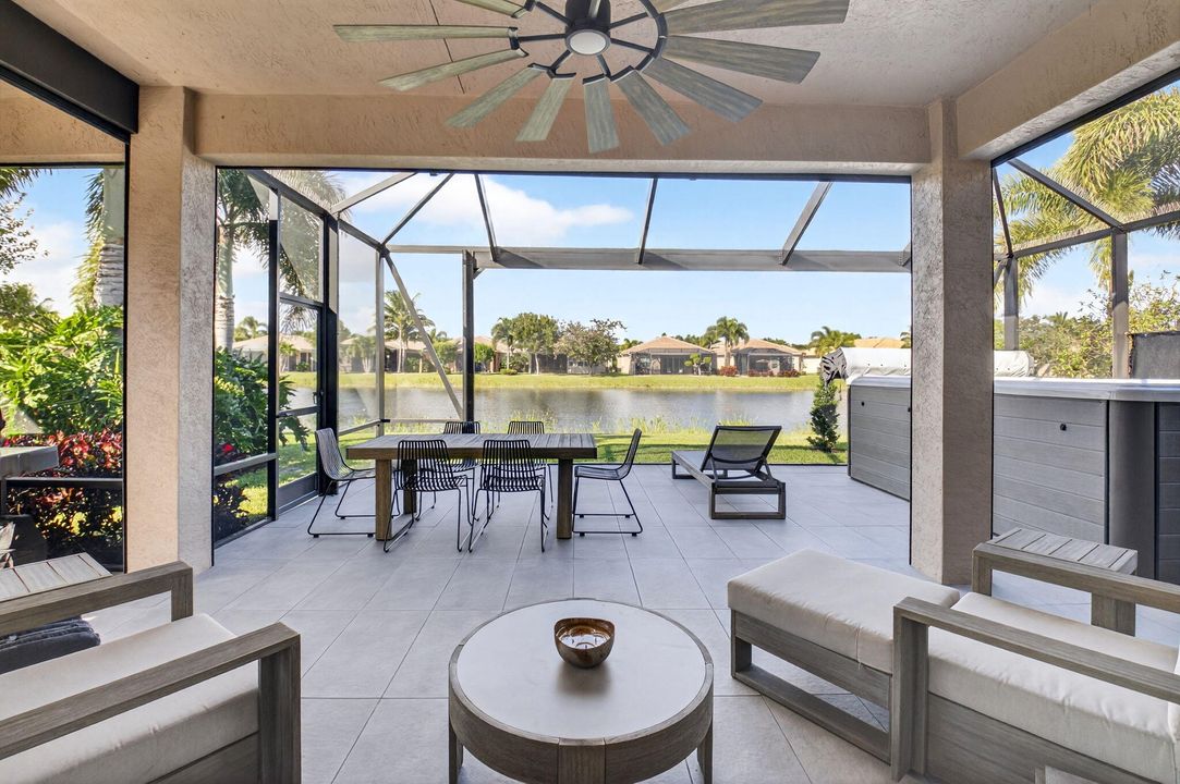 Под контрактом: $989,900 (2 спален, 2 ванн, 2160 Квадратных фут)