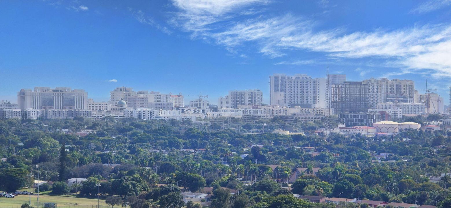 Activo con contrato: $949,000 (3 camas, 2 baños, 2600 Pies cuadrados)