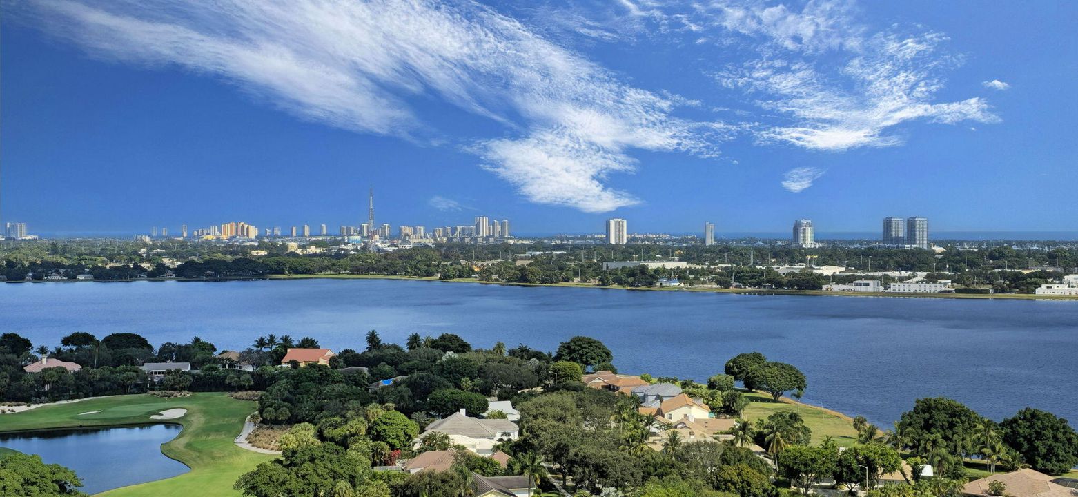 Activo con contrato: $949,000 (3 camas, 2 baños, 2600 Pies cuadrados)