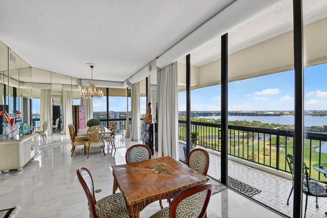 Activo con contrato: $949,000 (3 camas, 2 baños, 2600 Pies cuadrados)