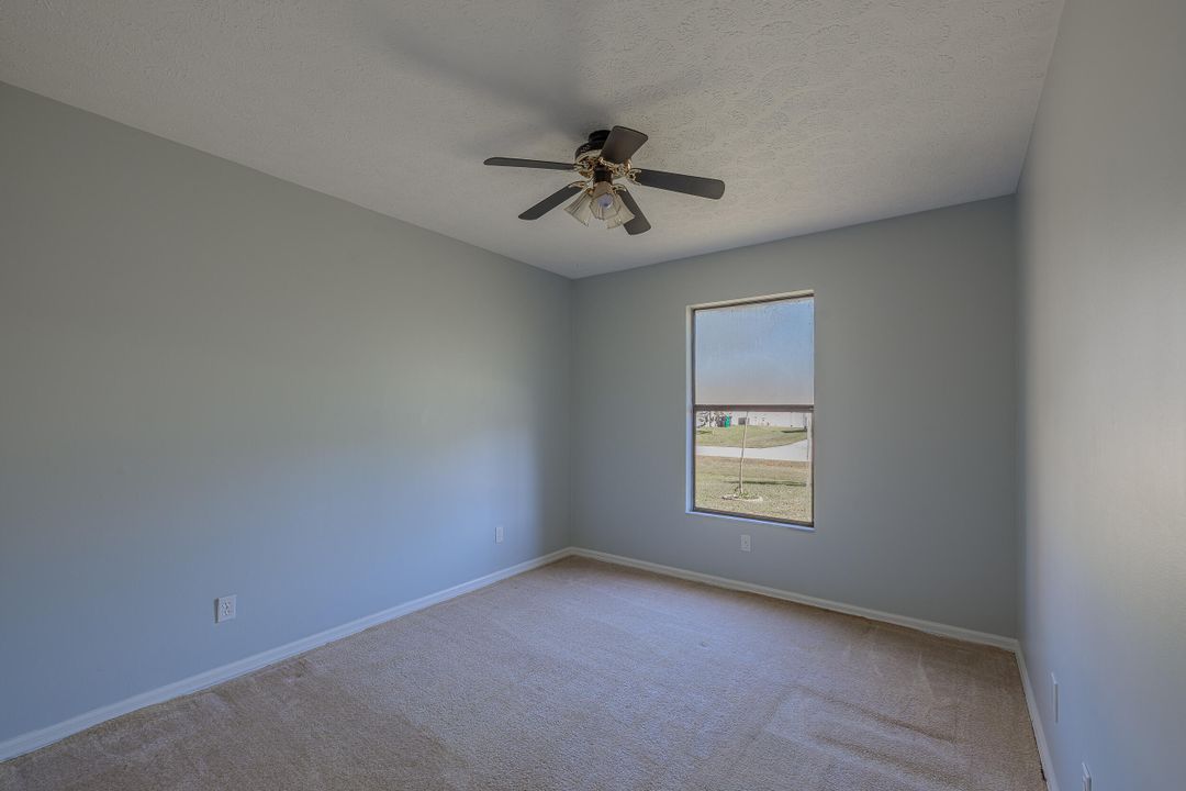 待售: $390,000 (3 贝兹, 2 浴室, 1404 平方英尺)