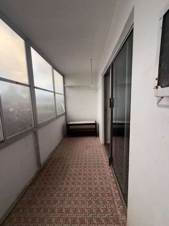 For Rent: $1,100 (1 beds, 1 baths, 570 Square Feet)