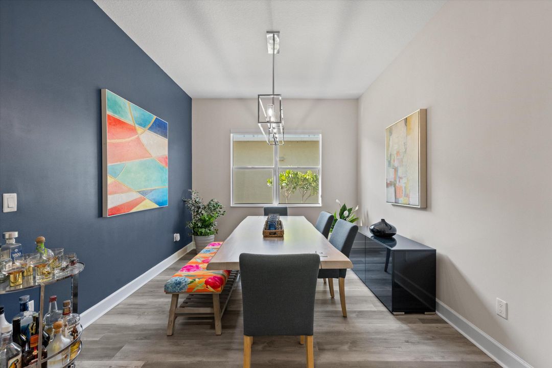 For Sale: $659,000 (3 beds, 2 baths, 2317 Square Feet)