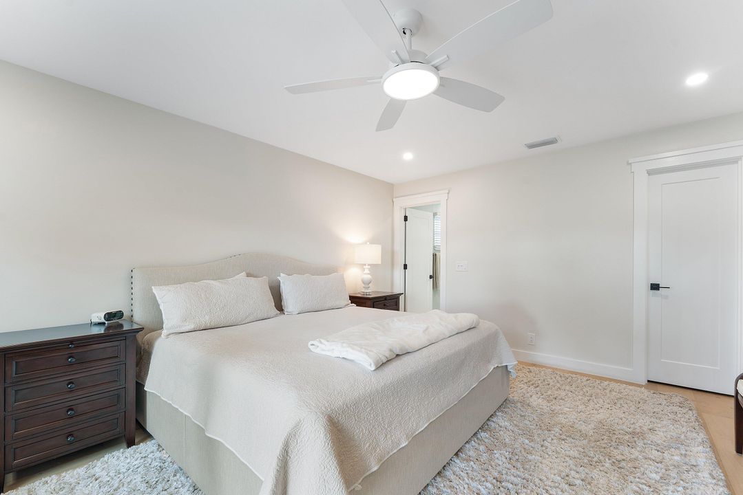 For Sale: $615,000 (2 beds, 2 baths, 1606 Square Feet)