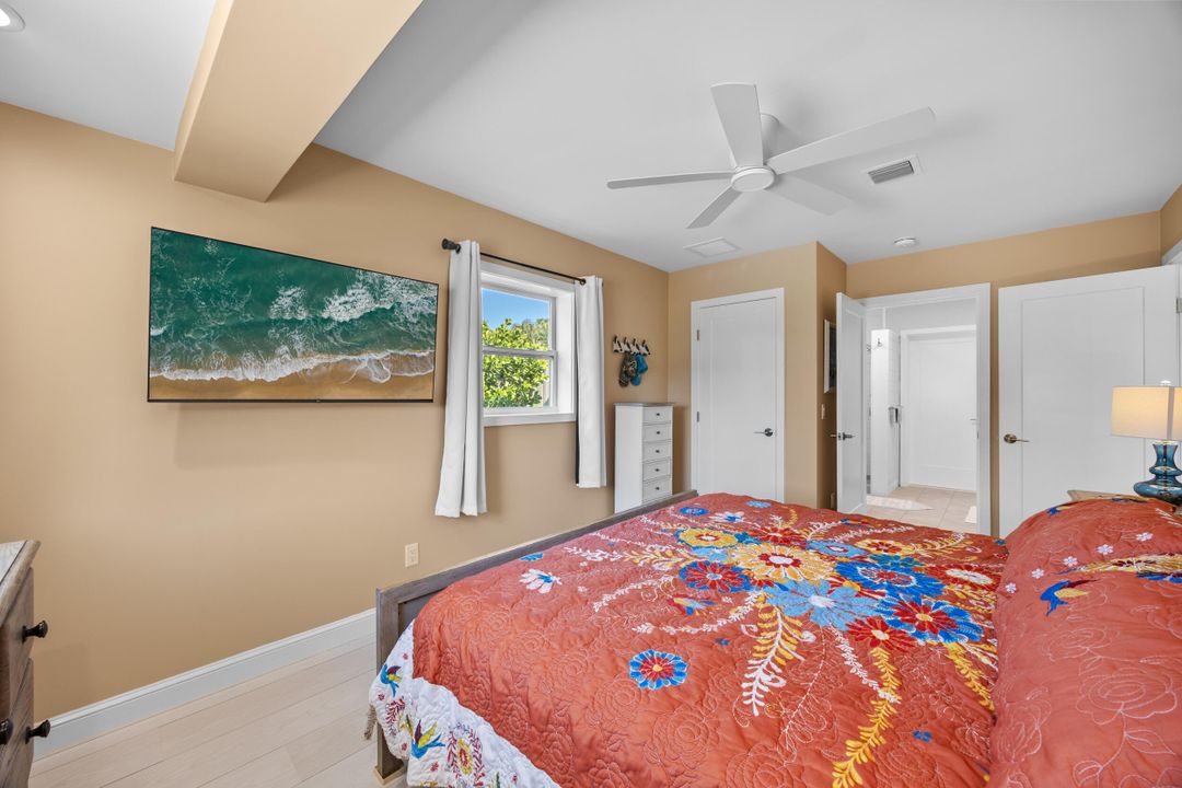 Active With Contract: $624,900 (3 beds, 2 baths, 1496 Square Feet)