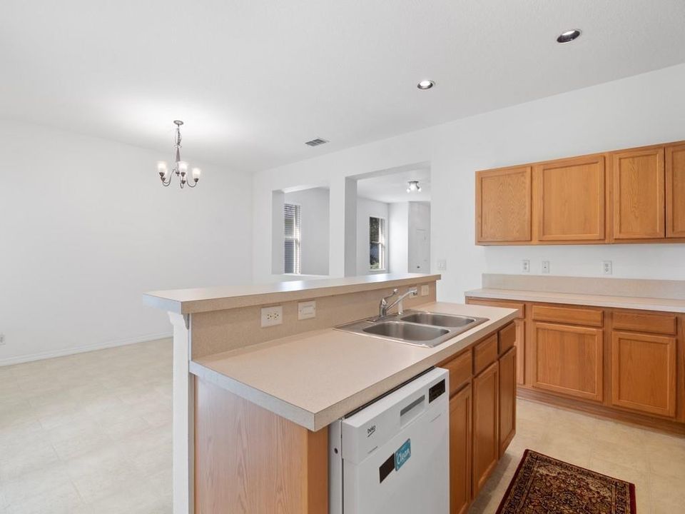 待售: $339,999 (3 贝兹, 2 浴室, 1622 平方英尺)