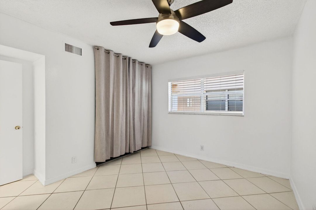 For Rent: $2,550 (2 beds, 1 baths, 800 Square Feet)