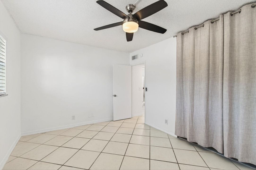 For Rent: $2,550 (2 beds, 1 baths, 800 Square Feet)