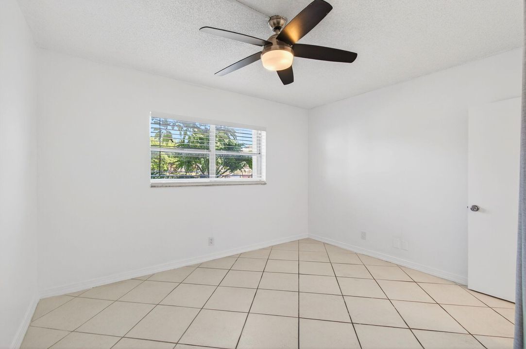 For Rent: $2,550 (2 beds, 1 baths, 800 Square Feet)