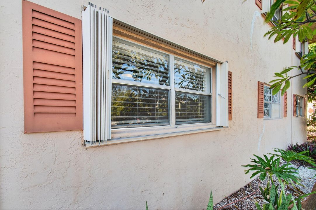 For Rent: $2,550 (2 beds, 1 baths, 800 Square Feet)