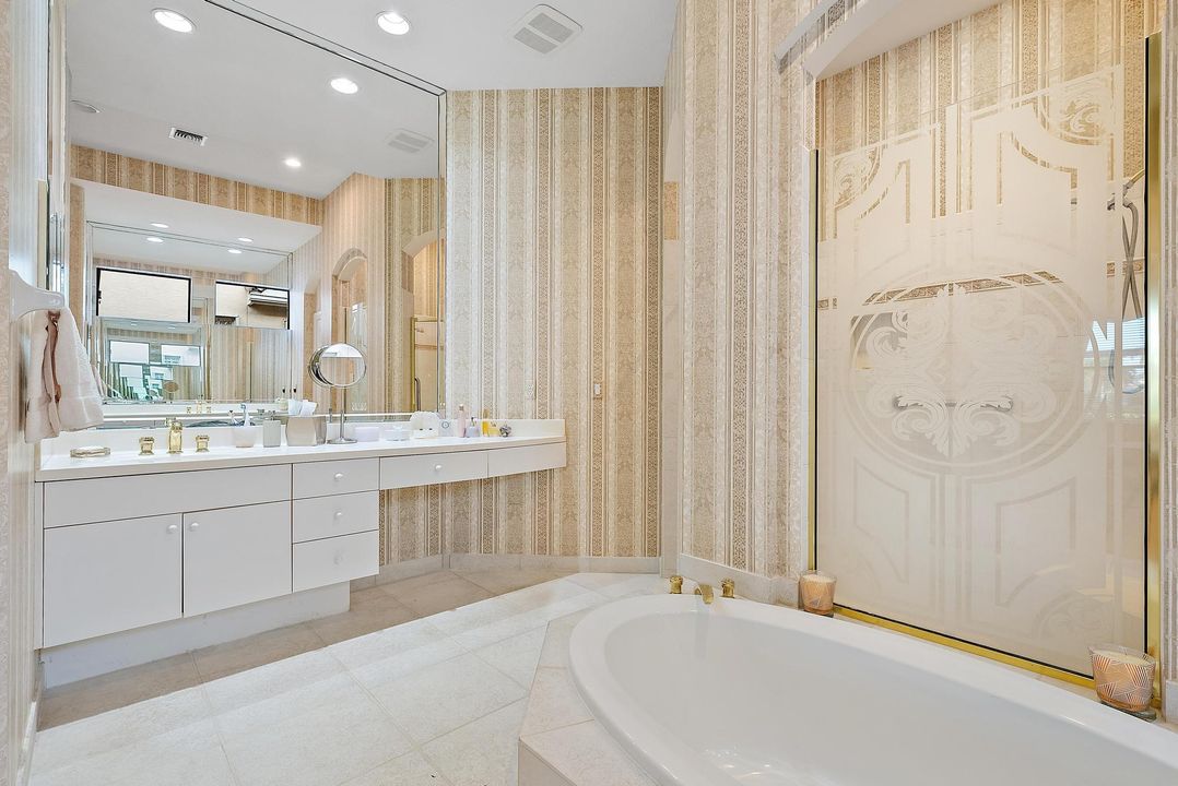 待售: $1,295,000 (3 贝兹, 3 浴室, 2853 平方英尺)