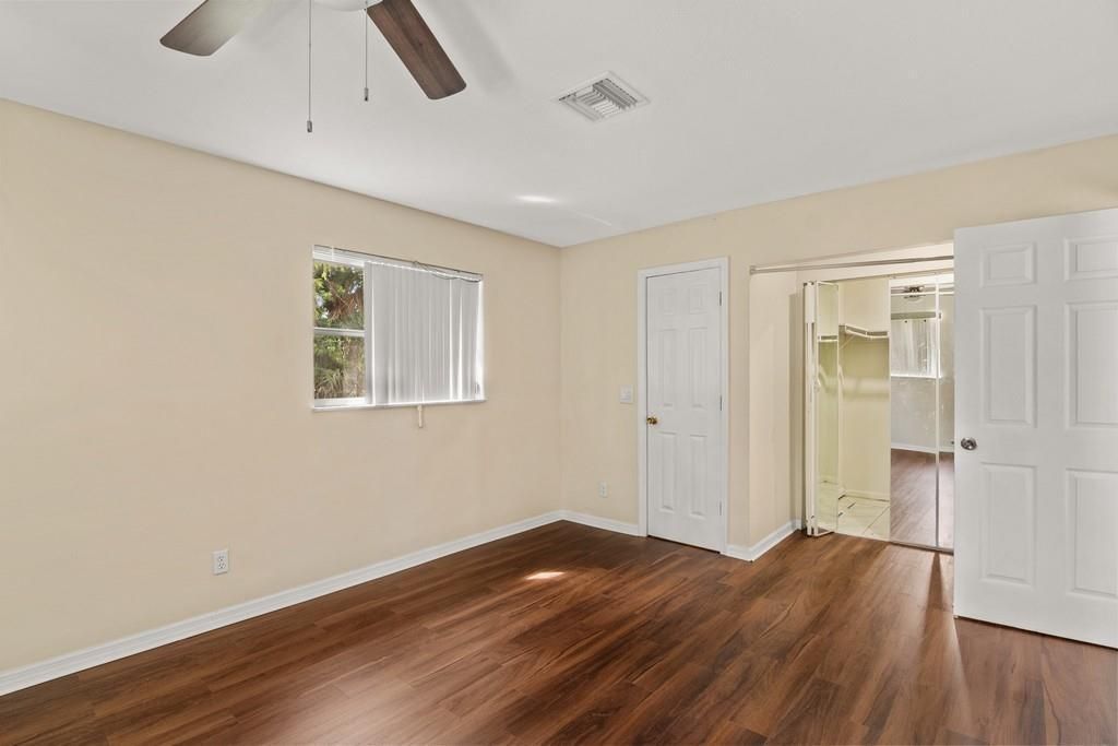 For Sale: $315,000 (4 beds, 3 baths, 1894 Square Feet)