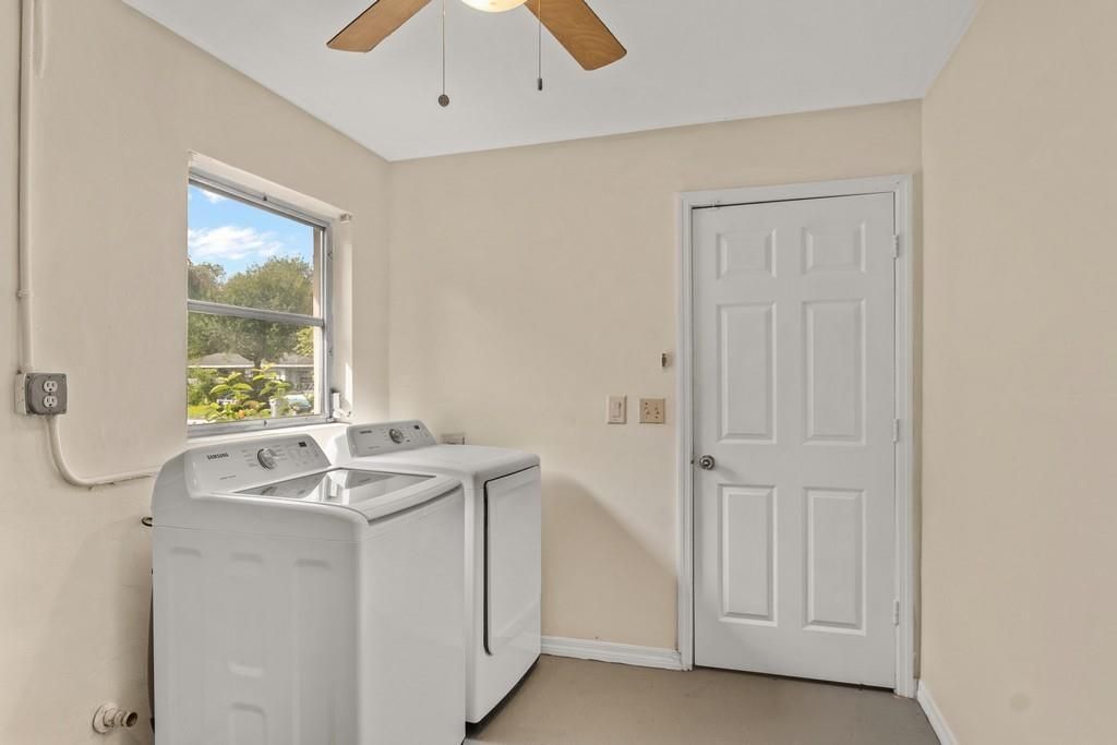 For Sale: $315,000 (4 beds, 3 baths, 1894 Square Feet)