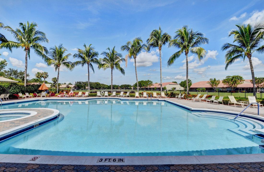 На продажу: $370,000 (3 спален, 2 ванн, 1600 Квадратных фут)