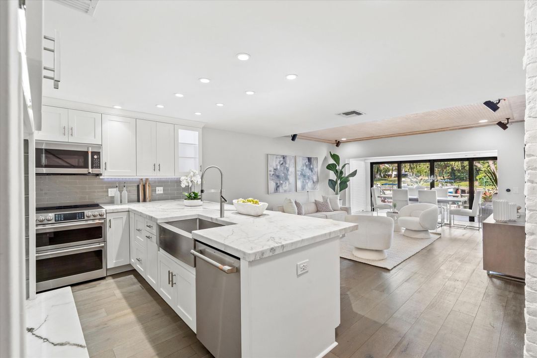 For Sale: $1,200,000 (2 beds, 2 baths, 1400 Square Feet)