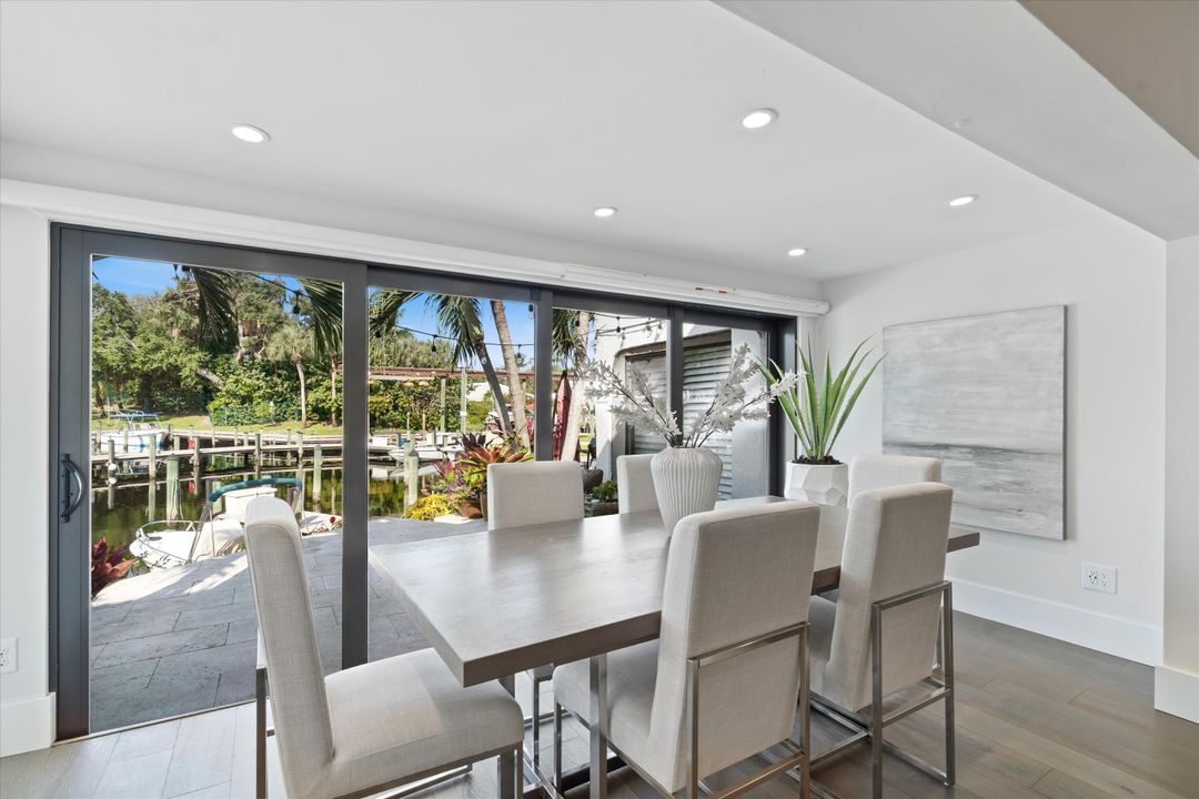 For Sale: $1,200,000 (2 beds, 2 baths, 1400 Square Feet)