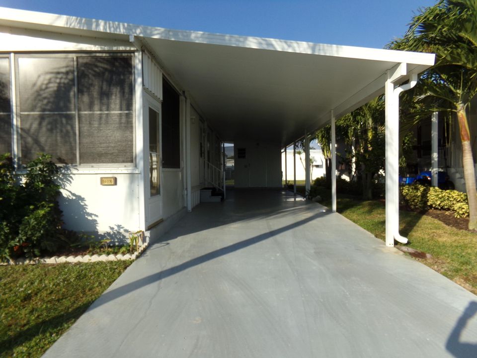 For Sale: $124,000 (2 beds, 2 baths, 960 Square Feet)