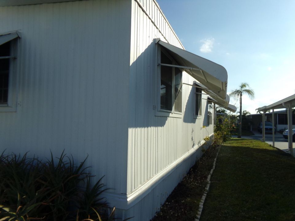 For Sale: $124,000 (2 beds, 2 baths, 960 Square Feet)