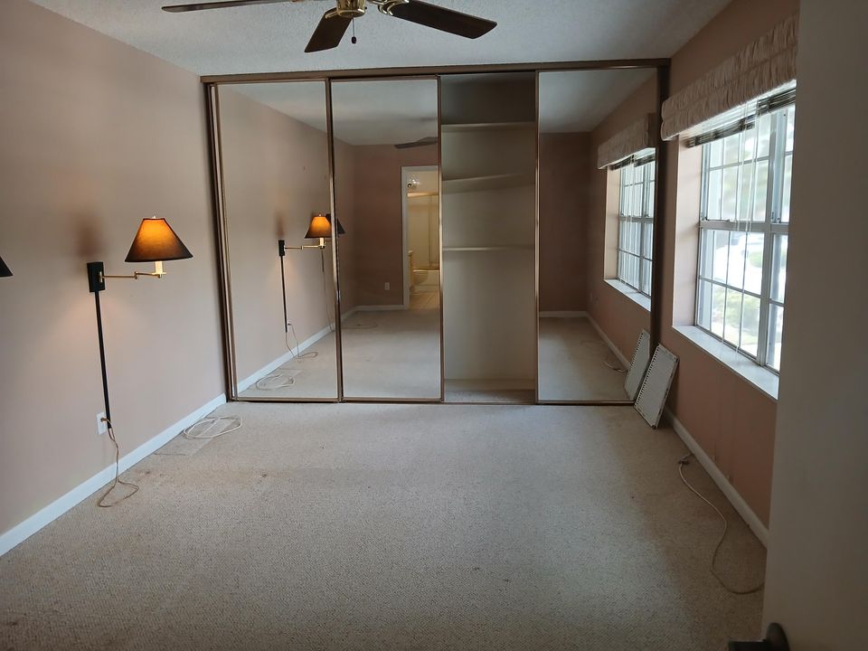 Active With Contract: $280,000 (2 beds, 2 baths, 1350 Square Feet)