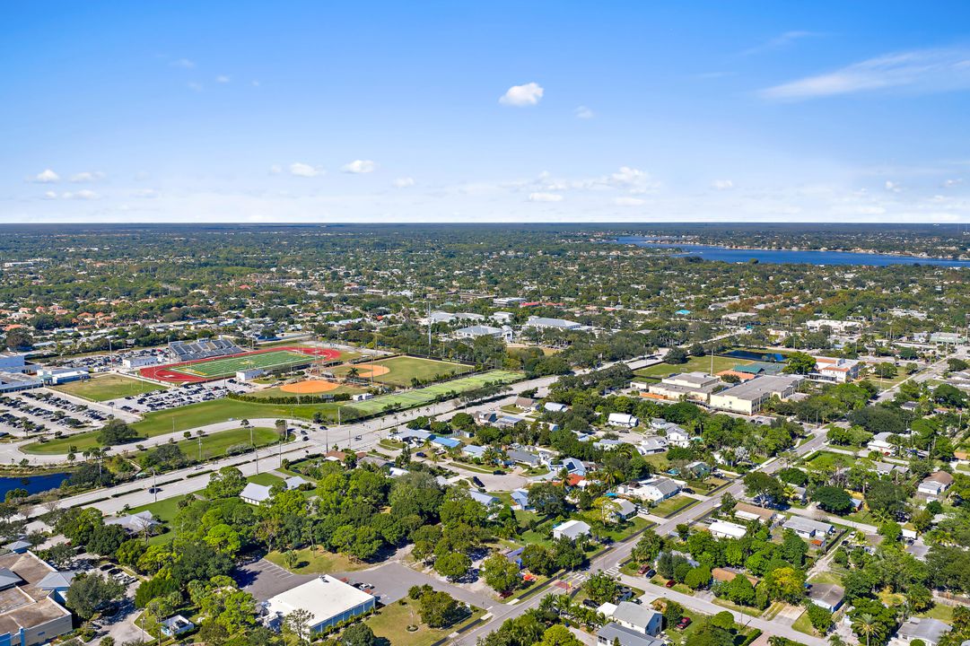 Activo con contrato: $587,000 (3 camas, 2 baños, 1682 Pies cuadrados)