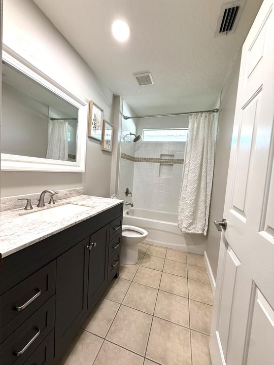 For Rent: $2,200 (3 beds, 2 baths, 1390 Square Feet)