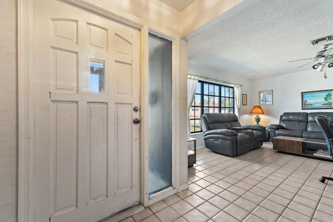 Activo con contrato: $587,000 (3 camas, 2 baños, 1682 Pies cuadrados)