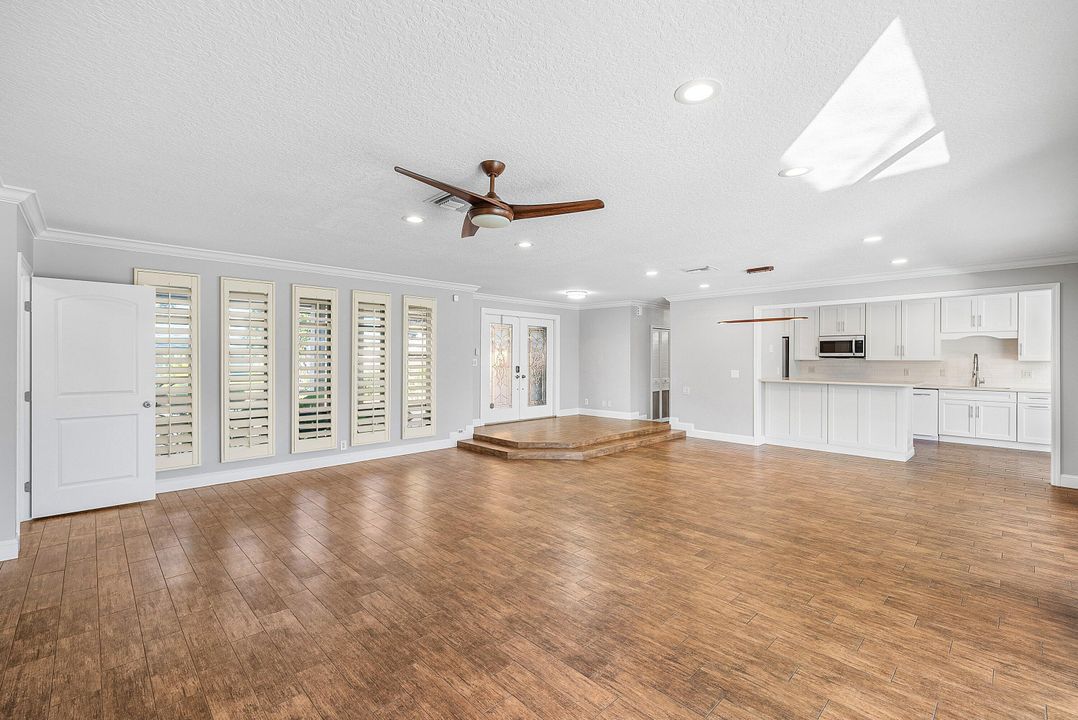 Active With Contract: $719,000 (3 beds, 2 baths, 2034 Square Feet)