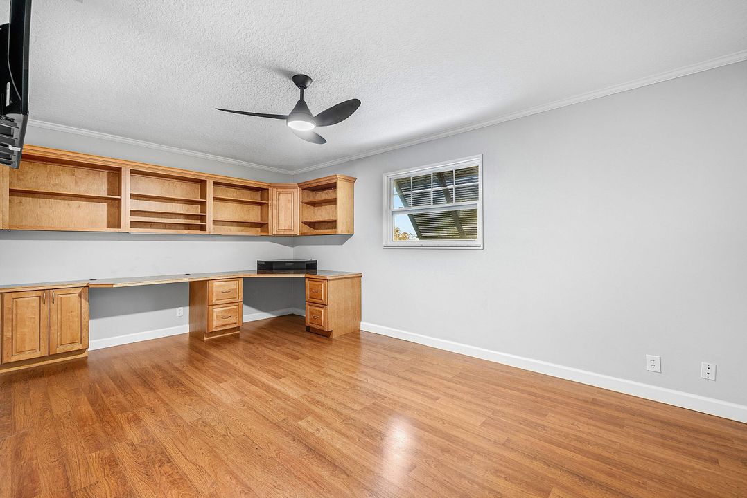 Active With Contract: $719,000 (3 beds, 2 baths, 2034 Square Feet)