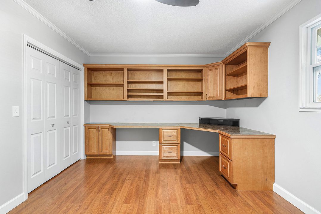 Active With Contract: $719,000 (3 beds, 2 baths, 2034 Square Feet)