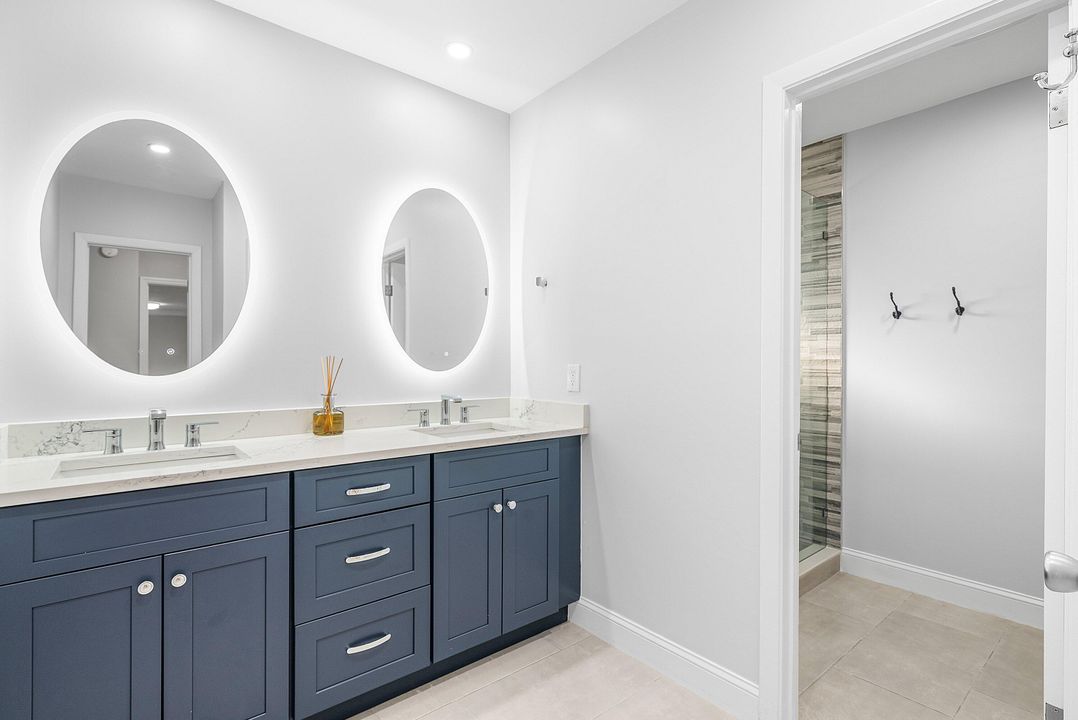 Active With Contract: $719,000 (3 beds, 2 baths, 2034 Square Feet)