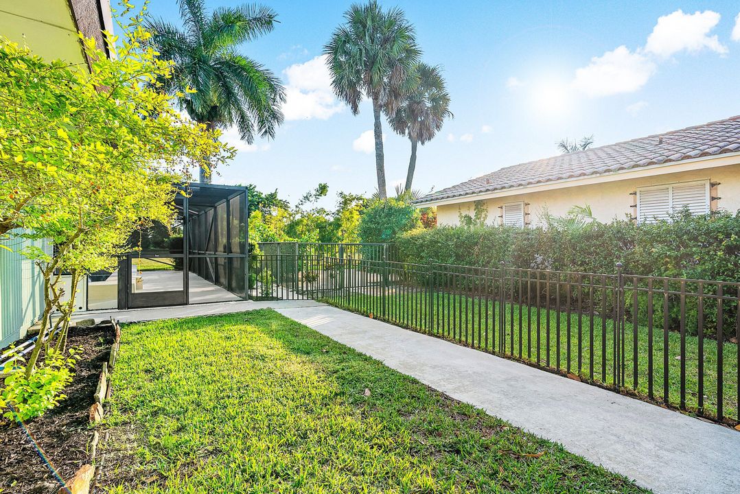 Active With Contract: $719,000 (3 beds, 2 baths, 2034 Square Feet)