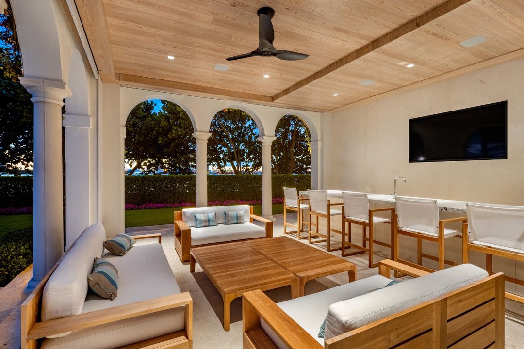 En Venta: $84,000,000 (7 camas, 9 baños, 13375 Pies cuadrados)