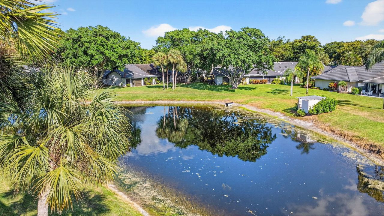 待售: $289,000 (2 贝兹, 2 浴室, 1160 平方英尺)