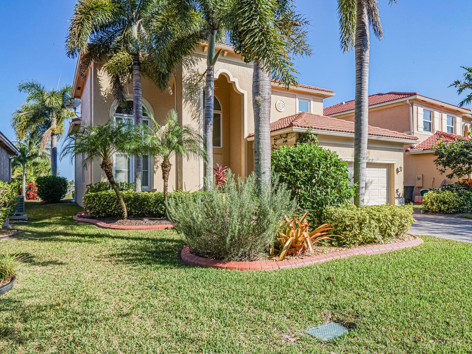 For Sale: $425,000 (4 beds, 2 baths, 2229 Square Feet)