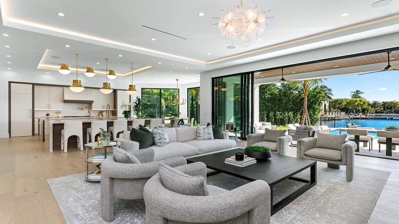 Activo con contrato: $10,450,000 (4 camas, 4 baños, 4344 Pies cuadrados)