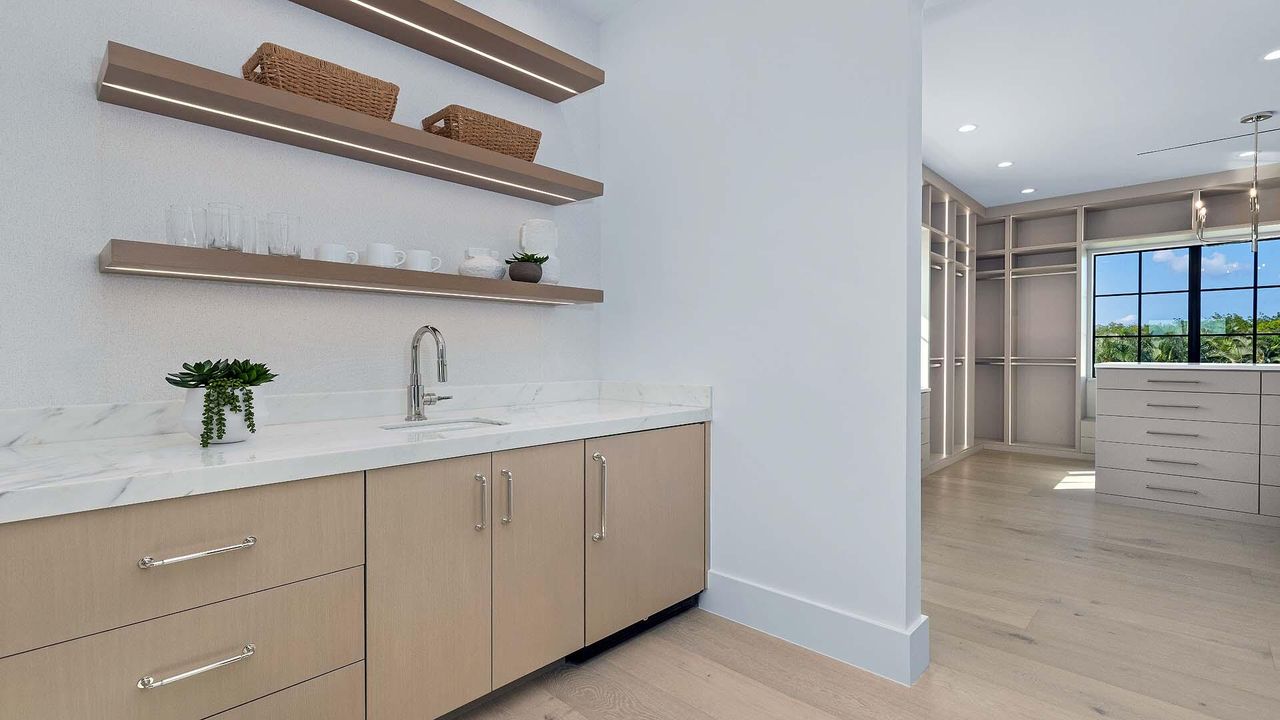 Activo con contrato: $10,450,000 (4 camas, 4 baños, 4344 Pies cuadrados)