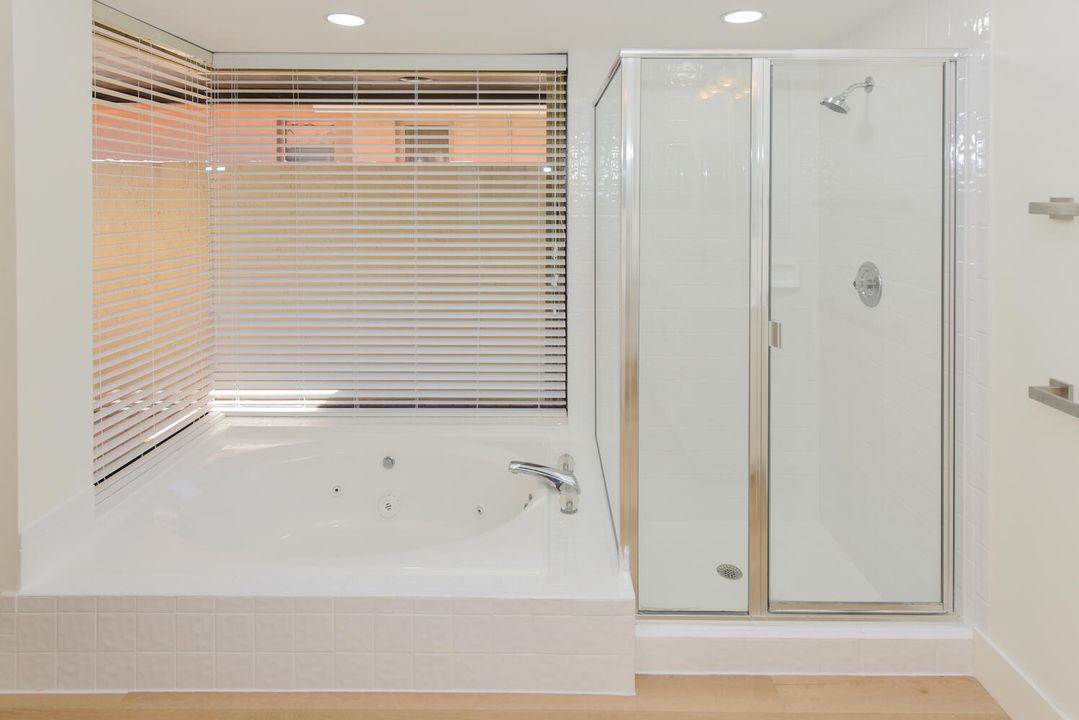 For Rent: $5,900 (3 beds, 2 baths, 1866 Square Feet)