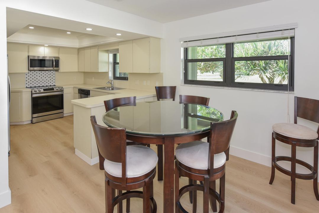 For Rent: $5,900 (3 beds, 2 baths, 1866 Square Feet)