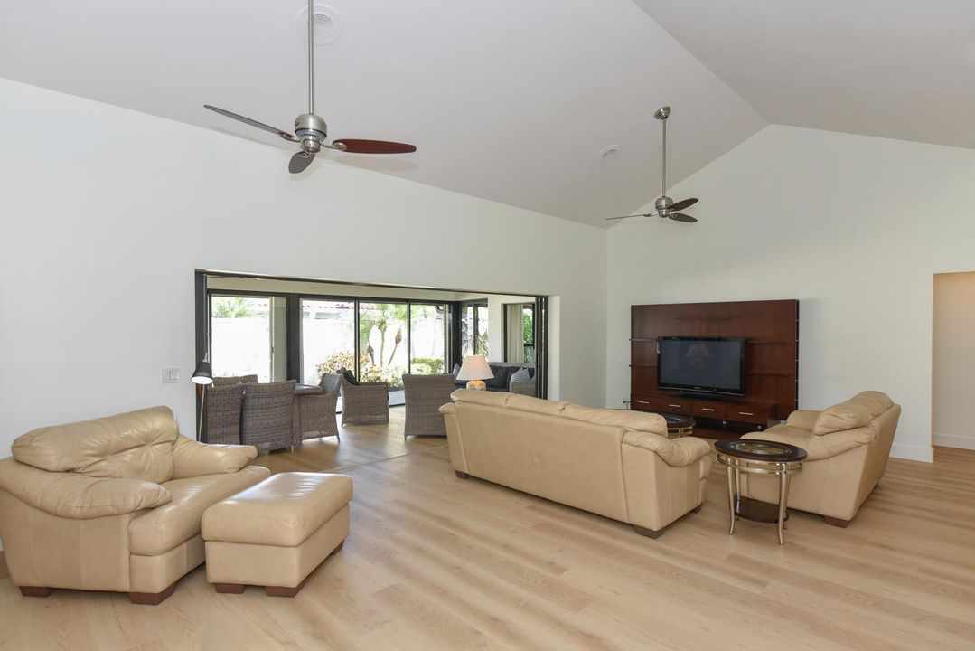 For Rent: $5,900 (3 beds, 2 baths, 1866 Square Feet)