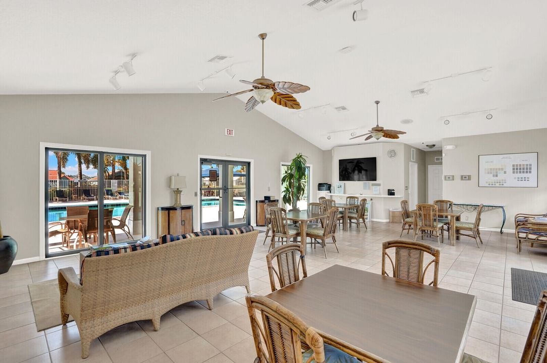 Active With Contract: $529,000 (3 beds, 2 baths, 1798 Square Feet)